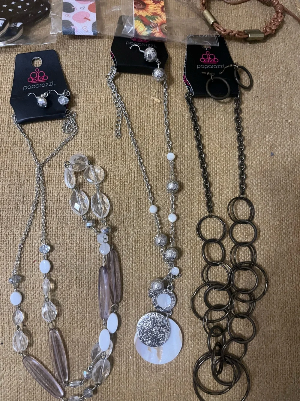 paparazzi 16 pieces of jewelry All Brand New